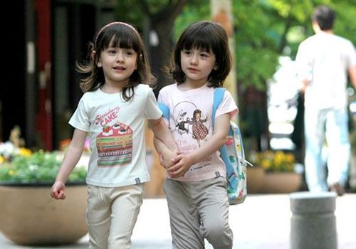 梦见两个小女孩 www.haochilao.com.cn