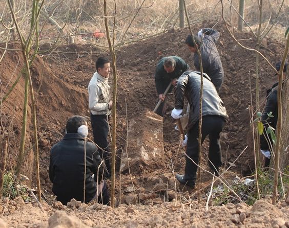 迁坟的九大注意事项 www.haochilao.com.cn