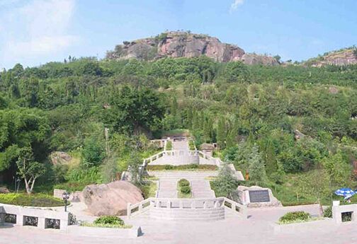 如何选择风水墓地 www.haochilao.com.cn