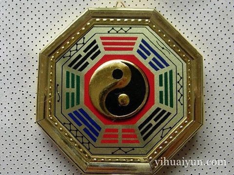 八卦镜的摆放位置 www.haochilao.com.cn