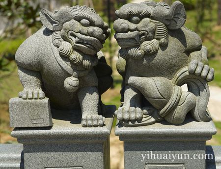 大门石狮子摆放风水 www.haochilao.com.cn