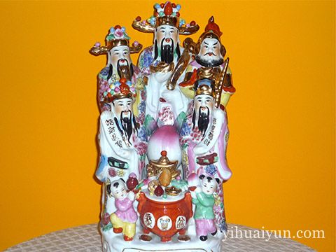 五路财神如何摆放 www.haochilao.com.cn